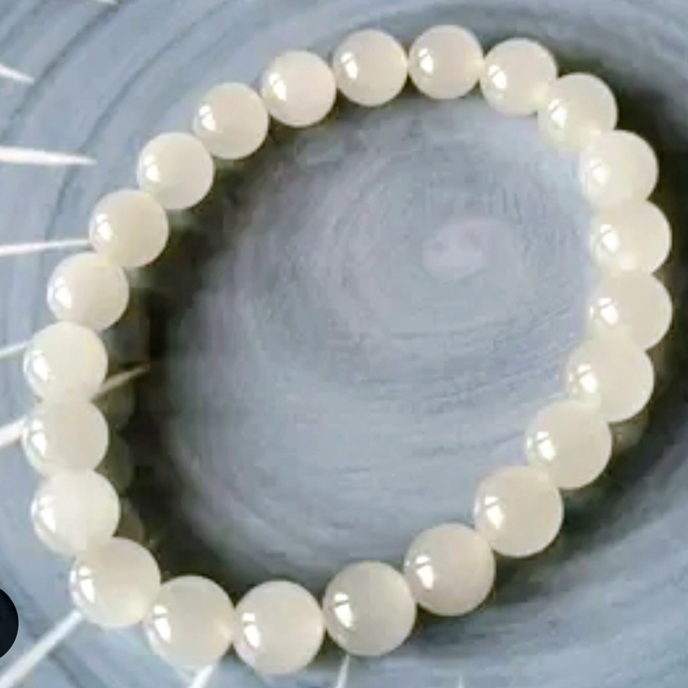 🥳 #23. 4/$20. Nephrite Jade Beaded Bracelet
